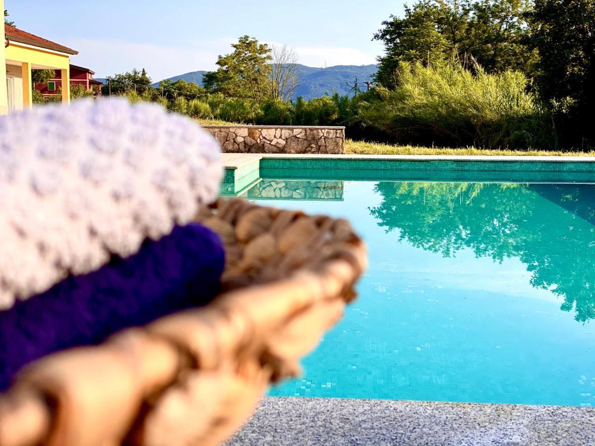Le Village Sarzana Kültér fotó